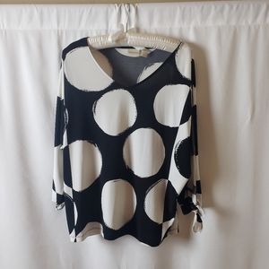 🍒Chico's cold shoulder top